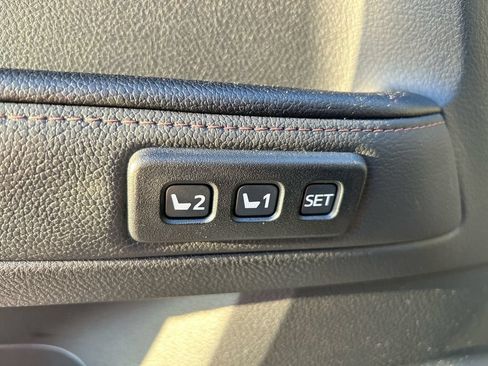 Used 2024 Toyota 4Runner Limited AWD/4WD image 13