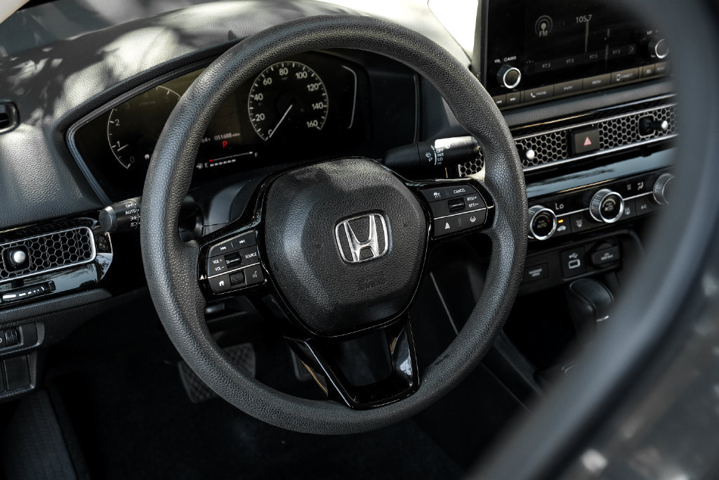 Used 2022 Honda Civic LX image 4