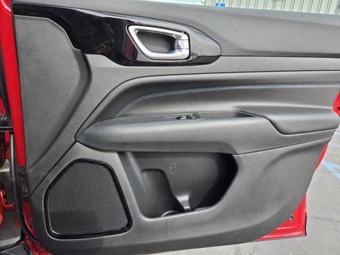 New 2026 Jeep Compass Latitude image 35