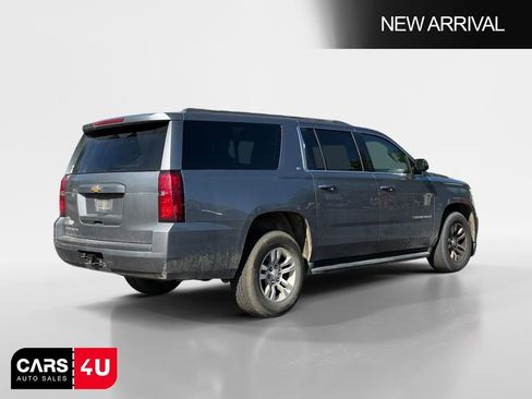 Used 2018 Chevrolet Suburban LT image 7
