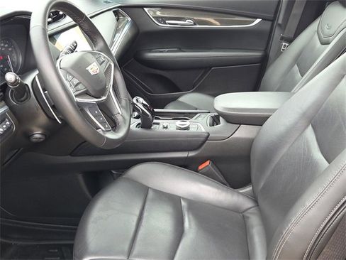 Used 2022 Cadillac XT5 Sportv w/ Technology Package image 21