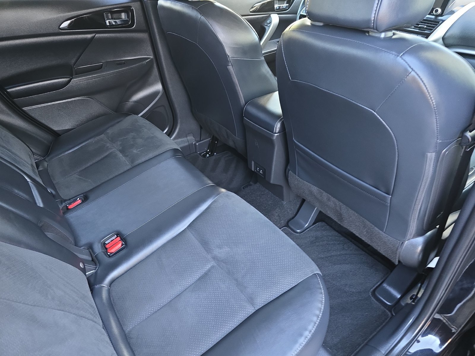 Used 2025 Mitsubishi Eclipse Cross SE AWD/4WD image 13
