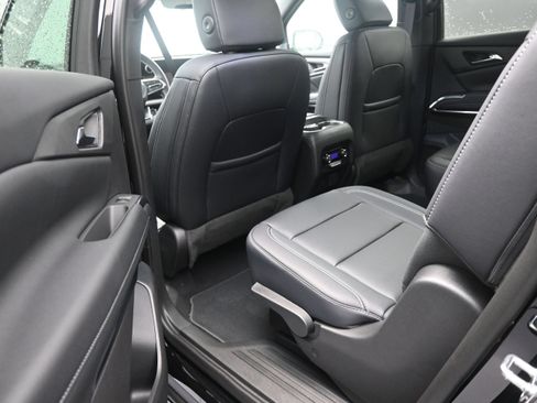 New 2026 Chevrolet Traverse LT w/ Driver Confidence Package AWD/4WD image 27