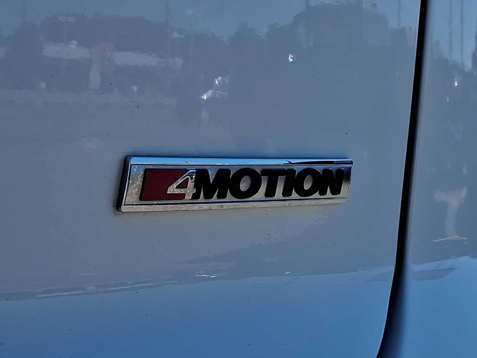Used 2022 Volkswagen Atlas Cross Sport SE AWD/4WD image 35