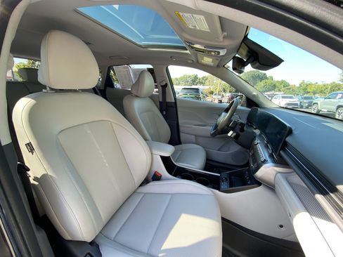 Used 2024 Hyundai Kona Limited FWD image 24
