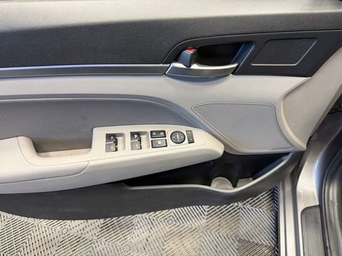 Used 2020 Hyundai Elantra Value Edition image 15