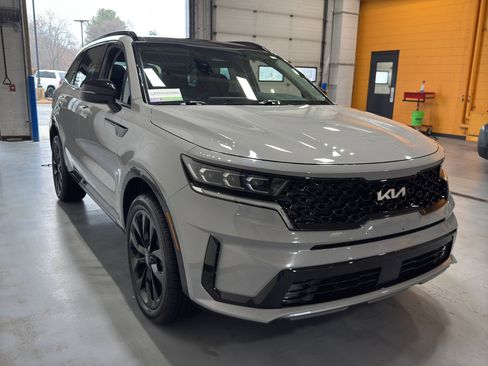 Used 2022 Kia Sorento SX image 8