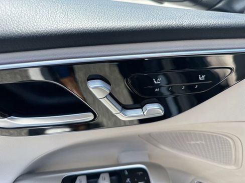 Certified 2025 Mercedes-Benz C 300 Sedan image 20