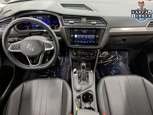 Used 2022 Volkswagen Tiguan SE AWD/4WD image 24