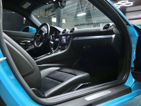 Used 2018 Porsche 718 Cayman S image 33