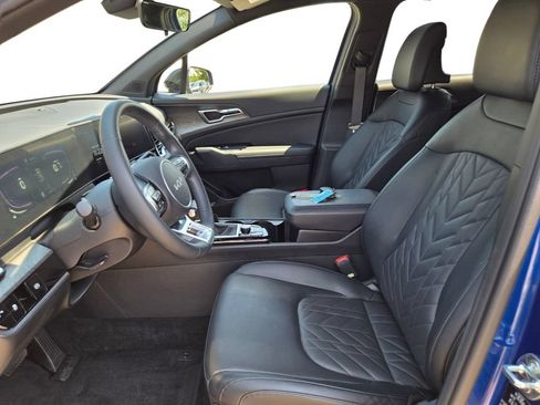 Certified 2025 Kia Sportage X-Line AWD/4WD image 18
