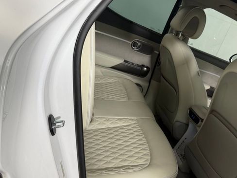 Used 2023 Genesis GV60 Performance image 33