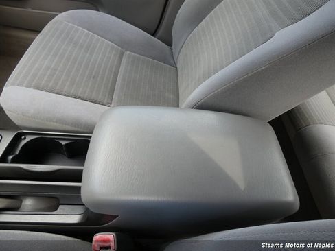 Used 2006 Toyota Camry LE image 32