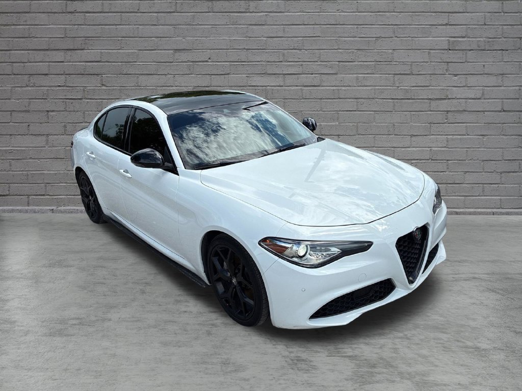 Used 2021 Alfa Romeo Giulia Ti w/ Nero Edizione RWD image 7