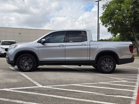 Used 2019 Honda Ridgeline Sport image 6