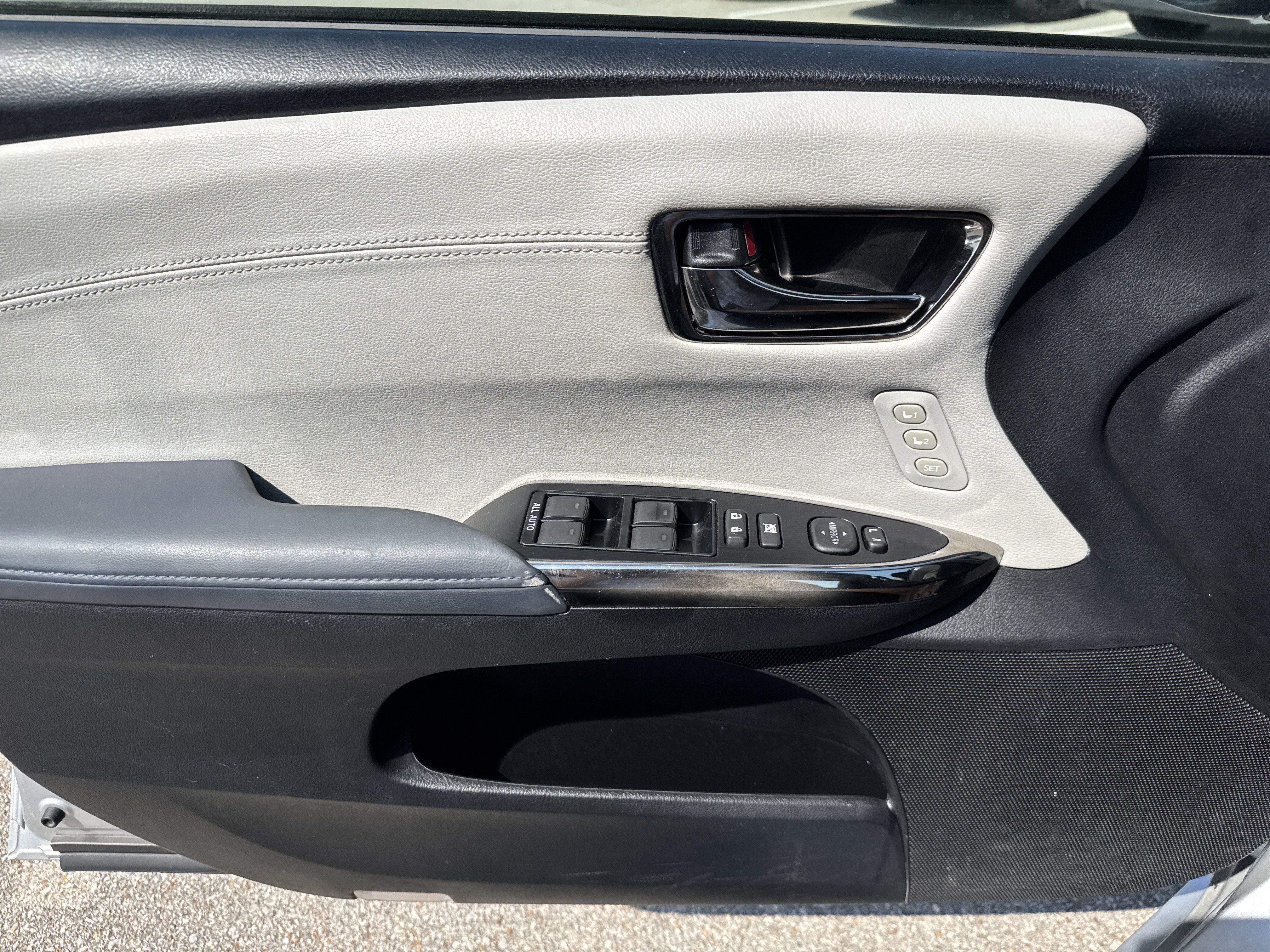 Used 2014 Toyota Avalon XLE Touring FWD image 14