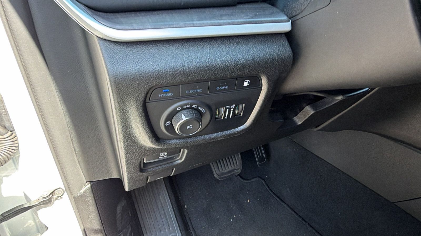 Used 2024 Jeep Grand Cherokee Limited 4xe AWD/4WD image 26