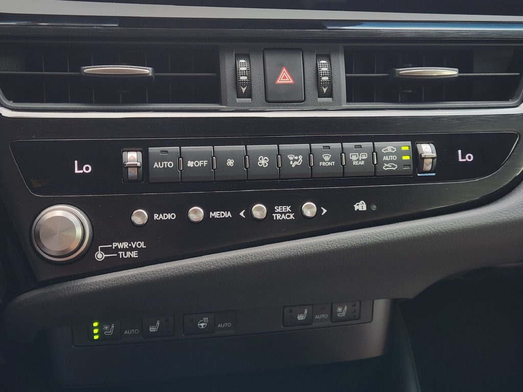 Certified 2024 Lexus ES 350 w/ Premium Package FWD image 18