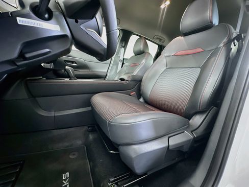 Used 2026 Nissan Kicks SR w/ Illumination Package FWD image 13
