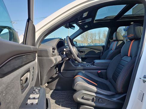 Used 2026 Honda Passport TrailSport image 14