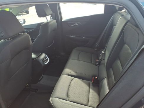 Certified 2025 Chevrolet Malibu LT image 10