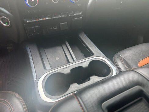 Used 2020 GMC Sierra 1500 AT4 w/ AT4 Premium Package AWD/4WD image 22