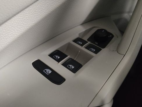 Used 2019 Volkswagen Jetta S w/ Driver Assistance Package FWD image 27