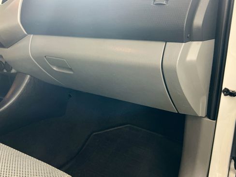 Used 2013 Toyota Tacoma PreRunner image 34