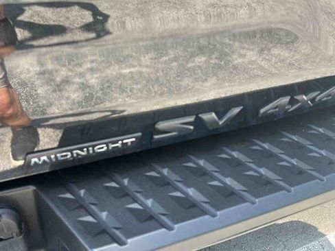 Used 2019 Nissan Titan SV w/ SV Convenience Package AWD/4WD image 13