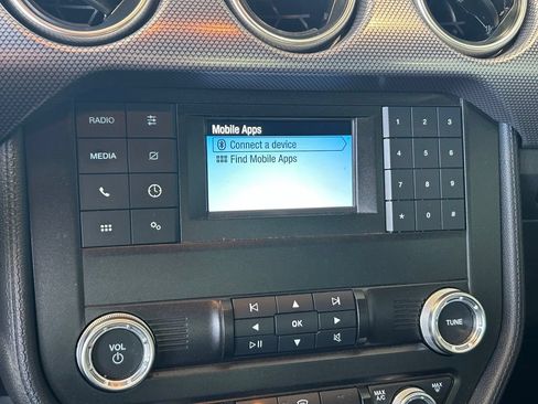 Used 2022 Ford Mustang GT w/ Black Accent Package RWD image 13