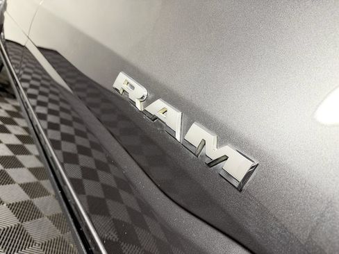 Used 2019 RAM 1500 Laramie w/ Sport Appearance Package AWD/4WD image 35