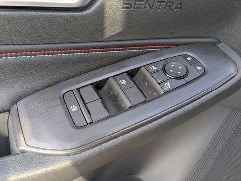 New 2027 Nissan Sentra SR w/ Floor Mat Package FWD image 21