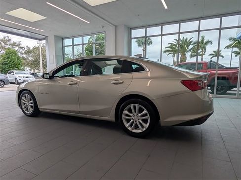Used 2016 Chevrolet Malibu LT image 10