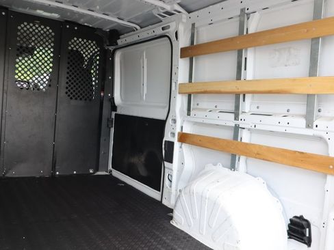 Used 2025 RAM ProMaster 2500 w/ U-Haul Equipment Group FWD image 29