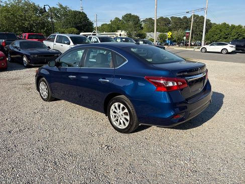 Used 2019 Nissan Sentra SV FWD image 13