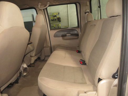 Used 2004 Ford F250 Lariat AWD/4WD image 25