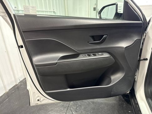 Used 2025 Hyundai Kona SEL AWD/4WD image 22