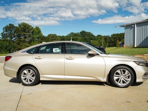 Used 2019 Honda Accord LX image 3
