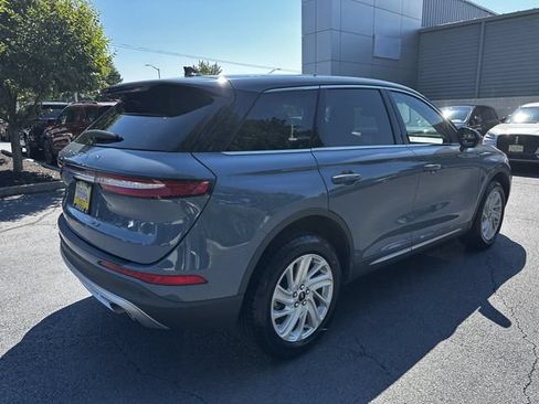 Certified 2023 Lincoln Corsair AWD image 5