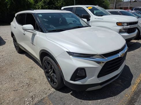 Used 2021 Chevrolet Blazer LT FWD image 3