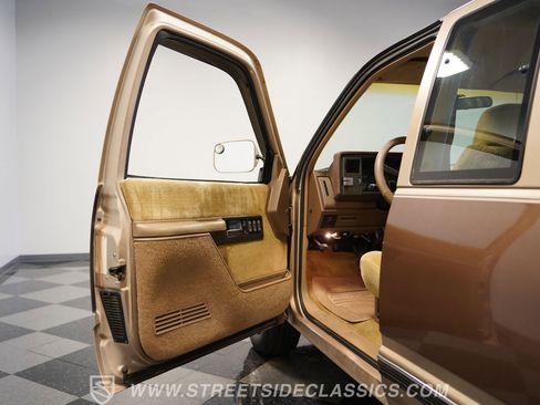 Used 1992 Chevrolet Silverado 1500 2WD Extended Cab image 36