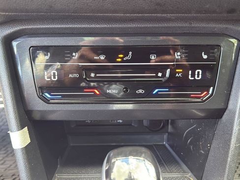 Used 2024 Volkswagen Tiguan SEL R-Line w/ MDO Package, Two-Row image 19