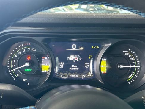 Used 2024 Jeep Wrangler Unlimited Rubicon 4xe AWD/4WD image 28