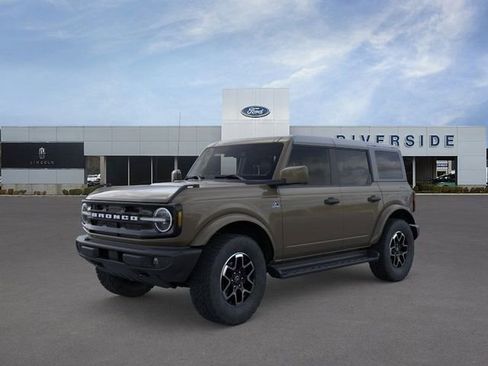 New 2026 Ford Bronco Outer Banks AWD/4WD image 1