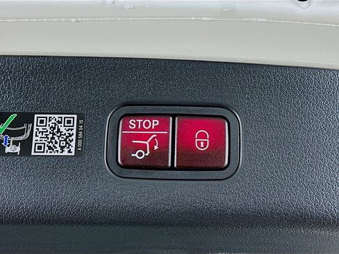 Certified 2026 Mercedes-Benz GLC 300 4MATIC image 36