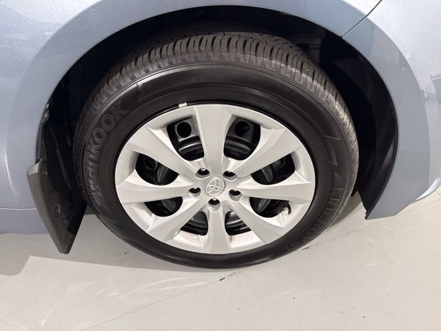 Used 2026 Toyota Corolla LE FWD image 15