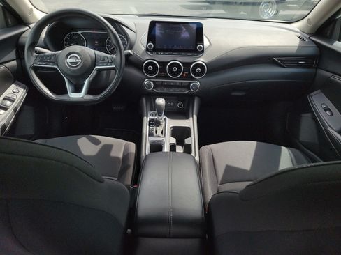 Used 2024 Nissan Sentra SV FWD image 18