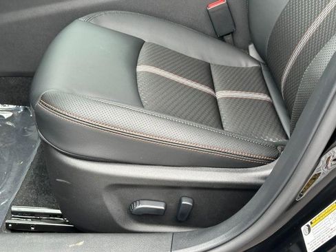 New 2025 Nissan Altima 2.5 SR image 9