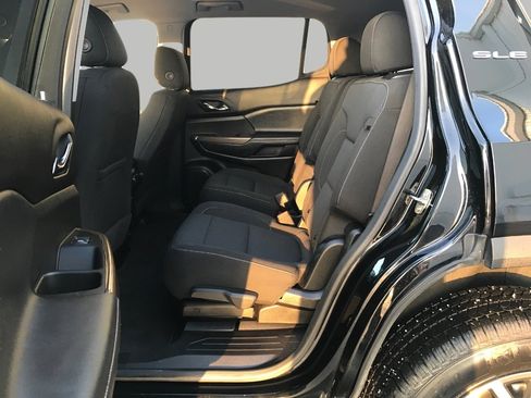 Used 2023 GMC Acadia SLE w/ Driver Convenience Package image 21