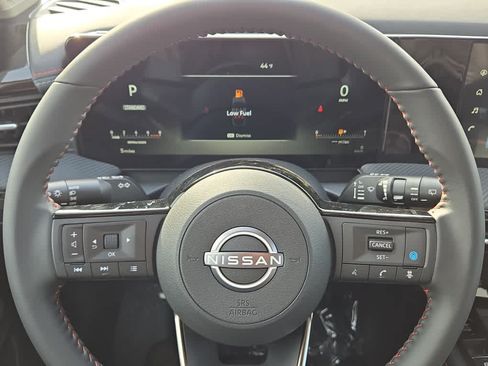 Used 2025 Nissan Kicks SR AWD/4WD image 15